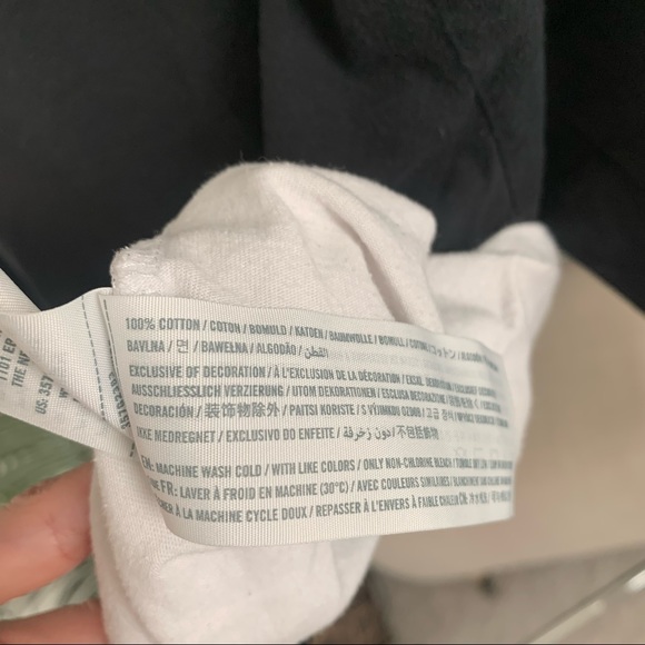 🪴$5/25🪴 Hollister Colorblock Black White Cropped Long Sleeve Shirt Top Medium - Picture 12 of 14